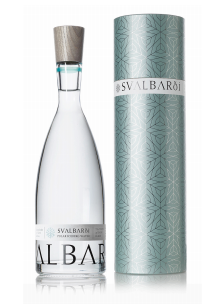 Svalbarði: Iceberg water from the North Pole with a unique touch by Pujolasos wood & pack